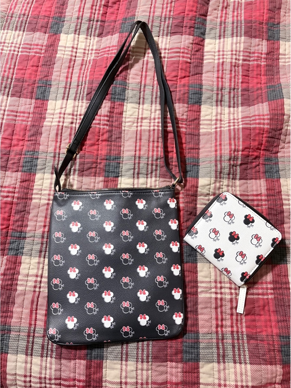 Minnie Mouse Purse and Wallet Set - Picture 2 of 4